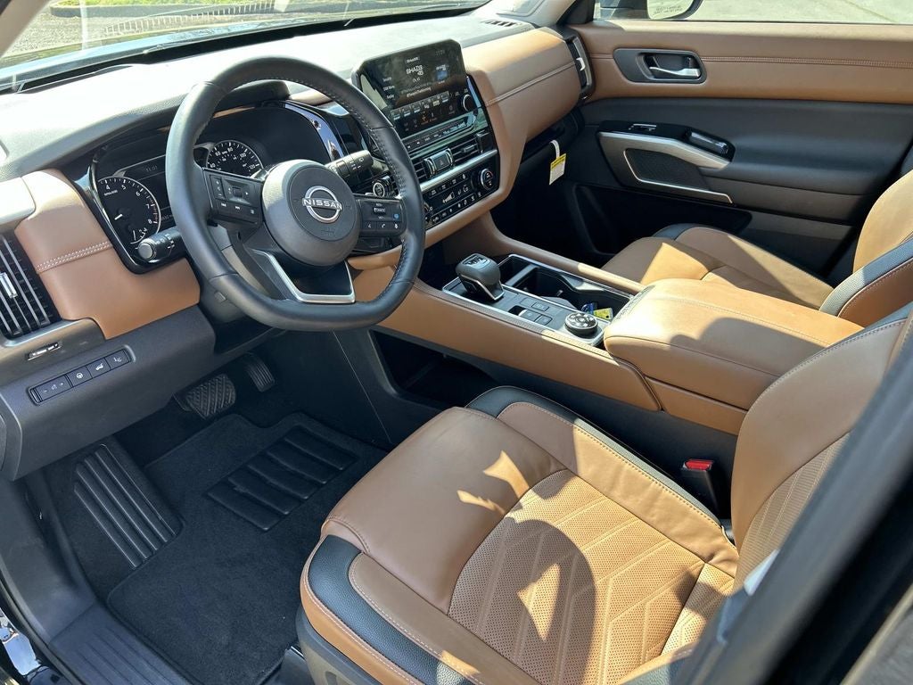 2023 Nissan Pathfinder Platinum