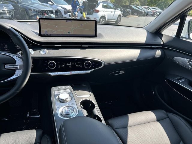 2025 Genesis GV70 2.5T