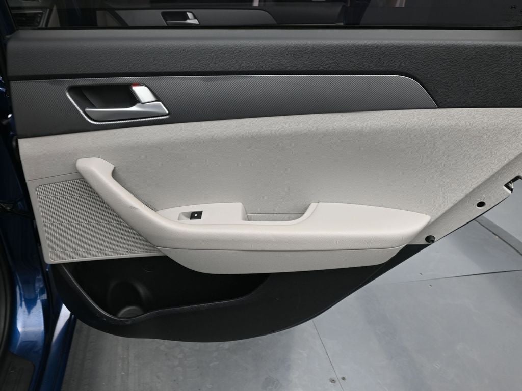 2016 Hyundai Sonata Base
