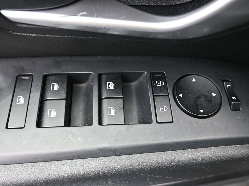 2025 Hyundai Santa Cruz SE