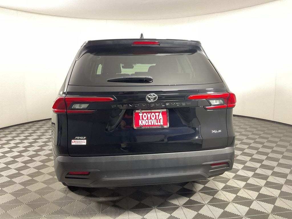 2024 Toyota Grand Highlander XLE