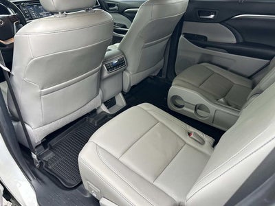 2019 Toyota Highlander Limited Platinum