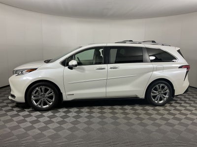 2021 Toyota Sienna Platinum 7 Passenger