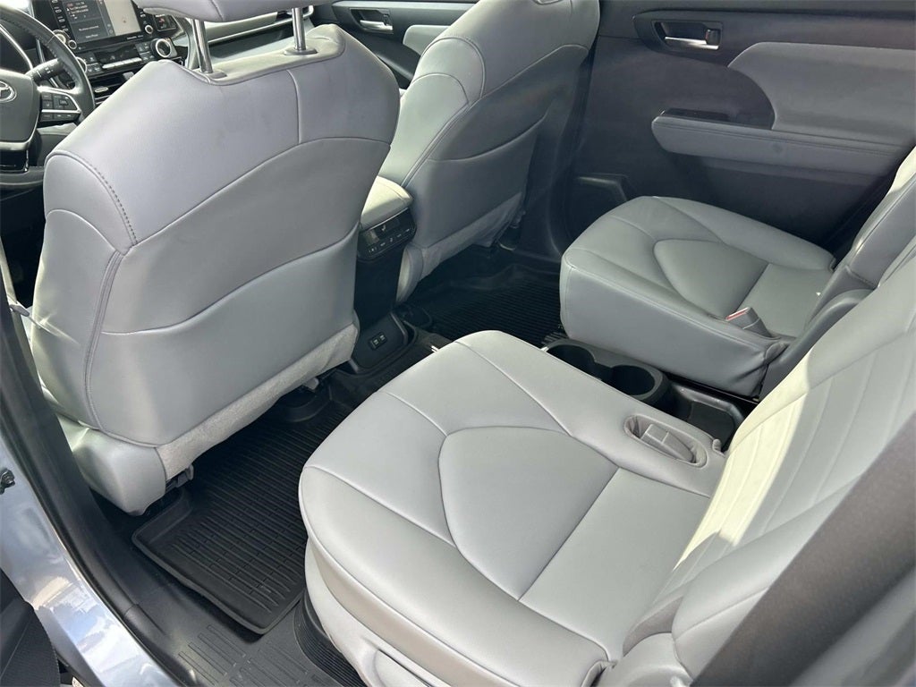 2021 Toyota Highlander Hybrid XLE