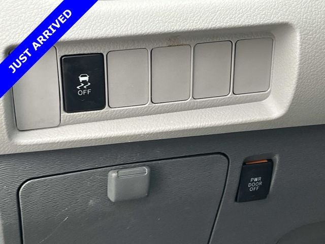 2020 Toyota Sienna LE 7 Passenger