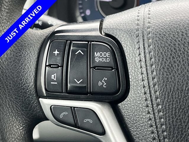 2020 Toyota Sienna LE 7 Passenger