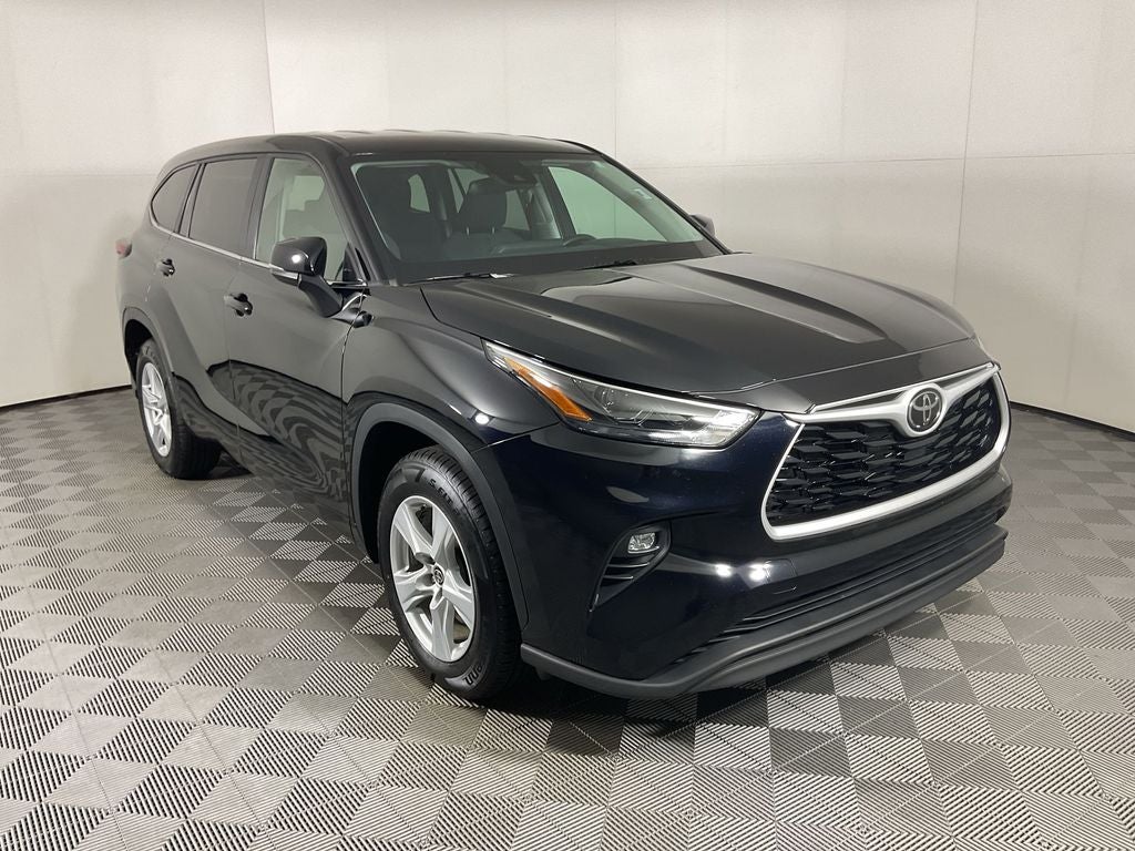 2024 Toyota Highlander LE