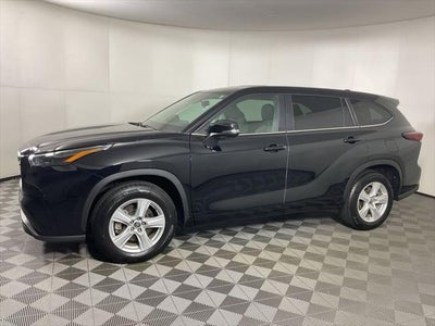 2024 Toyota Highlander LE
