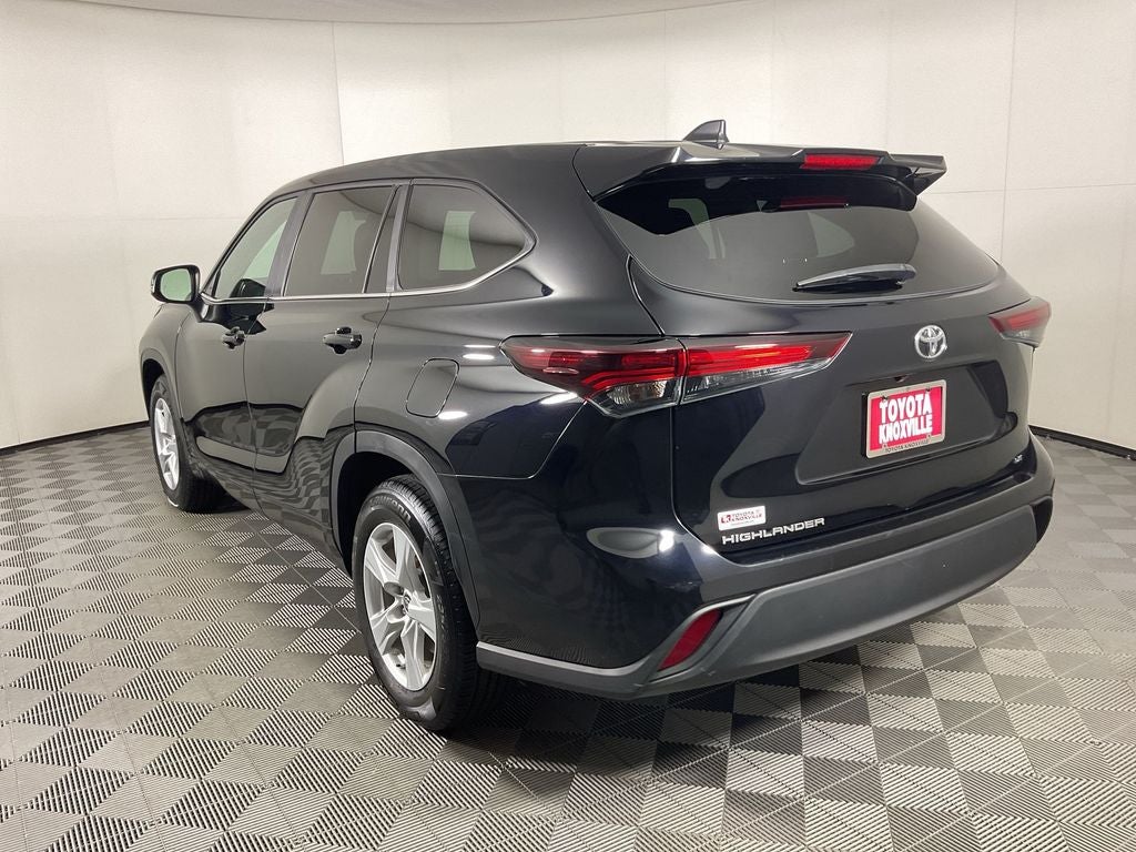 2024 Toyota Highlander LE