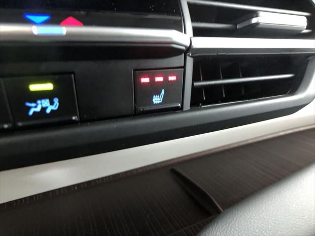 2024 Toyota Sienna XLE 8 Passenger