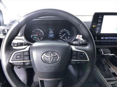 2024 Toyota Sienna XLE 8 Passenger