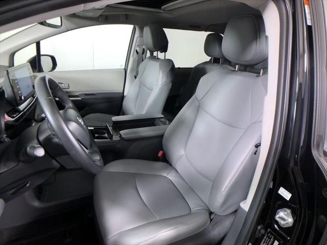 2024 Toyota Sienna XLE 8 Passenger