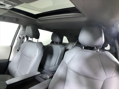 2024 Toyota Sienna XLE 8 Passenger