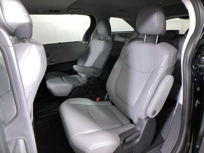2024 Toyota Sienna XLE 8 Passenger
