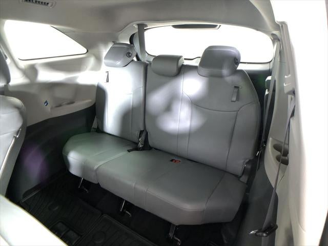 2024 Toyota Sienna XLE 8 Passenger