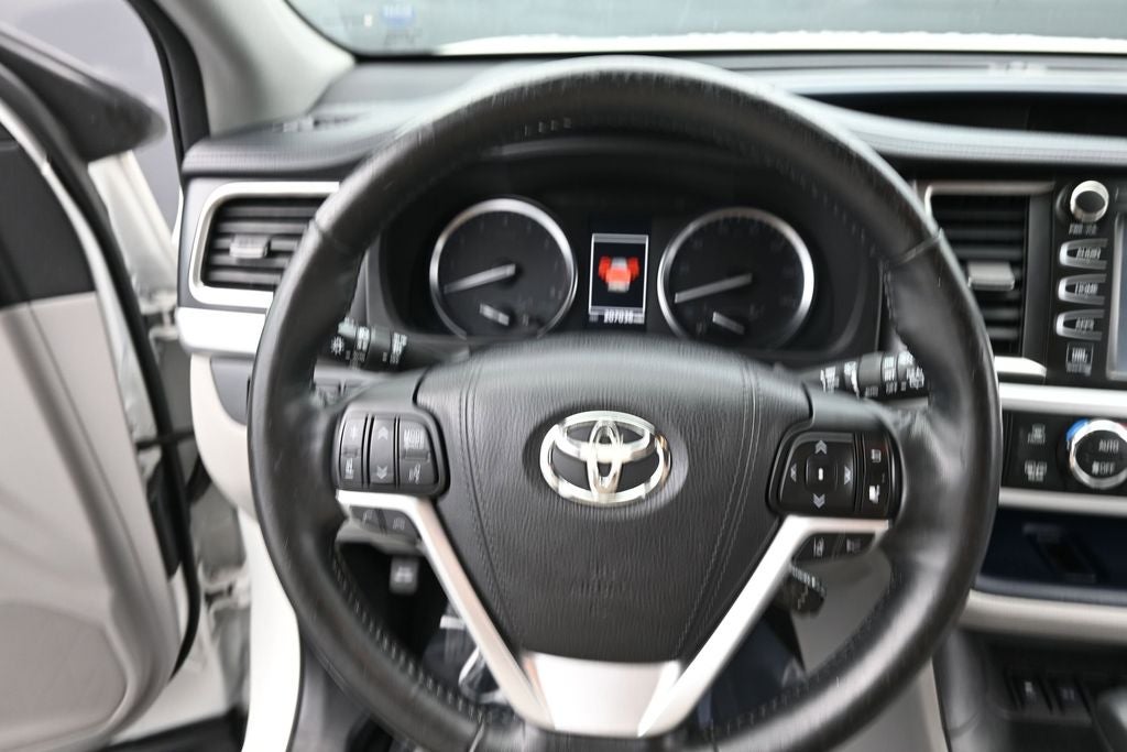 2017 Toyota Highlander Limited Platinum