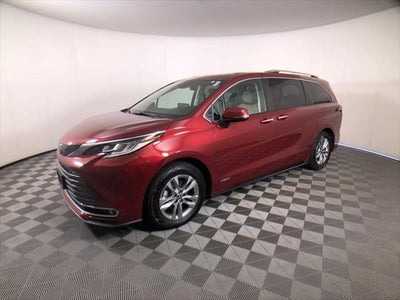 2021 Toyota Sienna Limited 7 Passenger