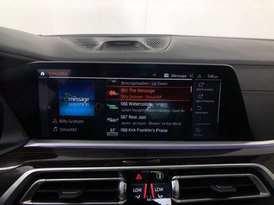 2021 BMW X7 M50i