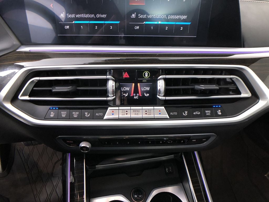 2021 BMW X7 M50i
