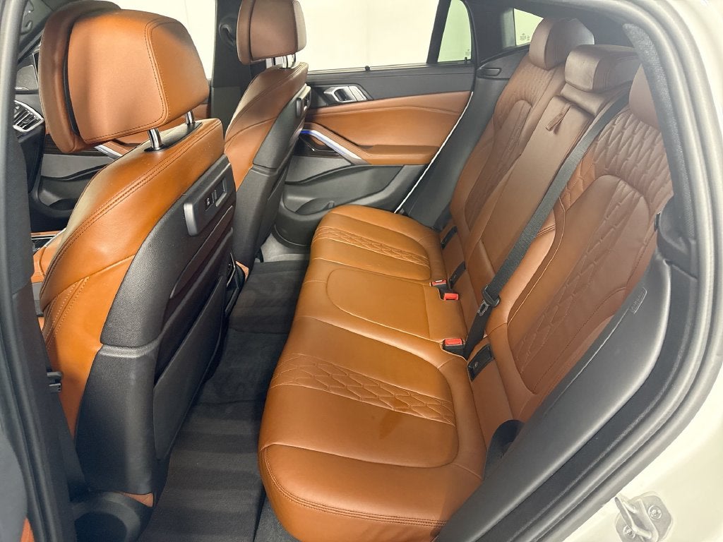 2023 BMW X6 xDrive40i