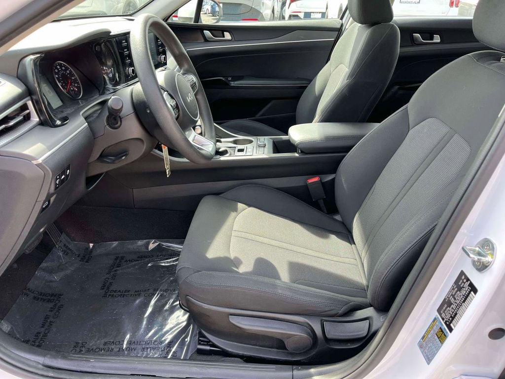 2022 Kia K5 LX