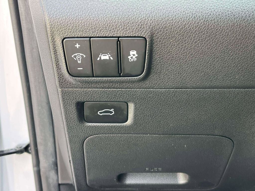 2022 Kia K5 LX