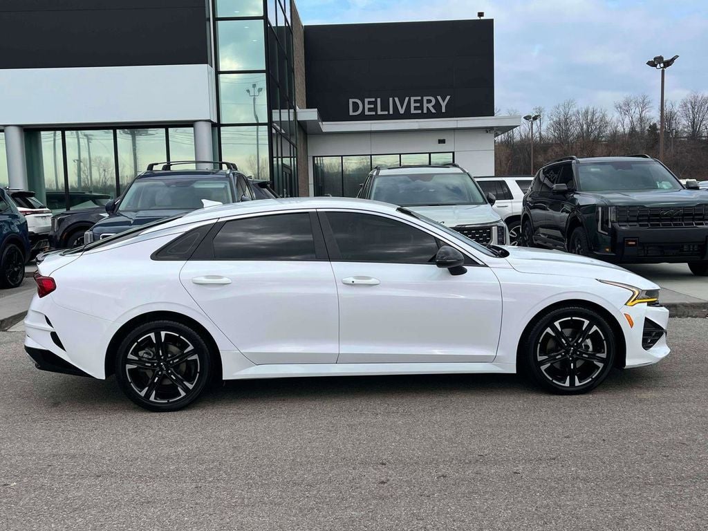 2022 Kia K5 GT-Line