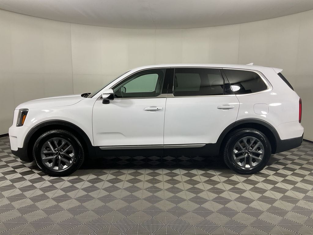2023 Kia Telluride LX
