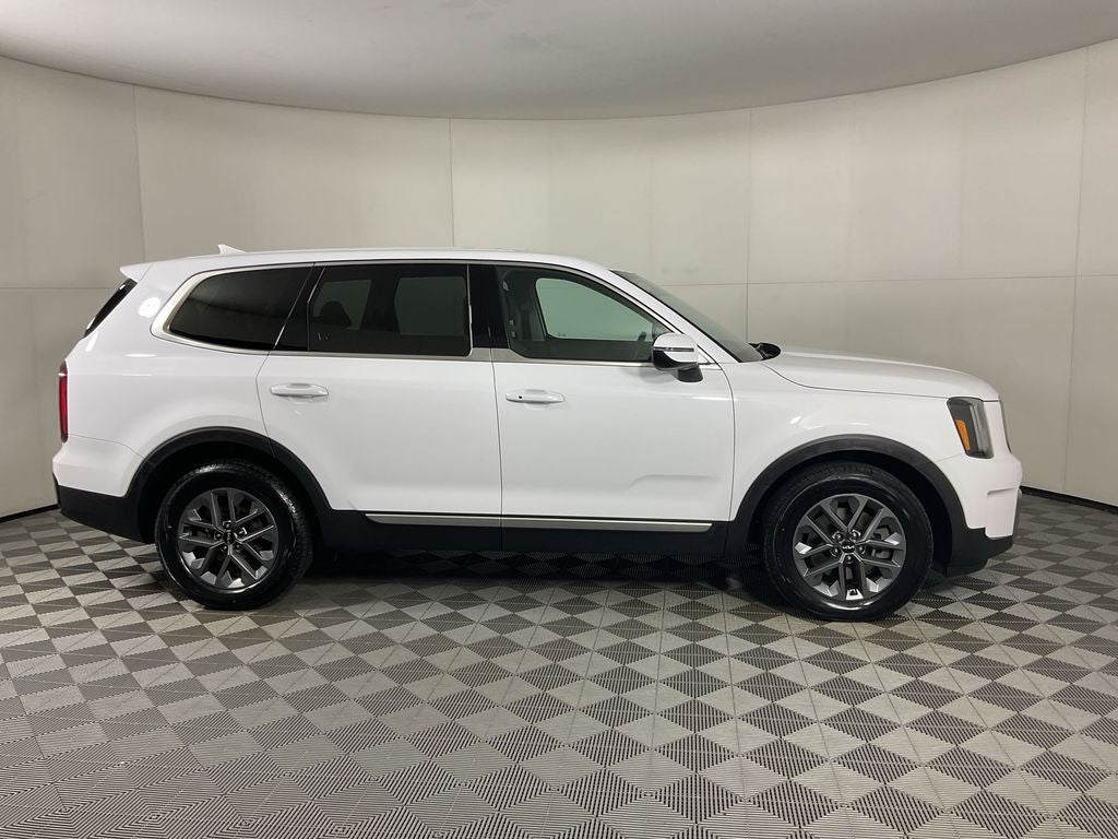 2023 Kia Telluride LX