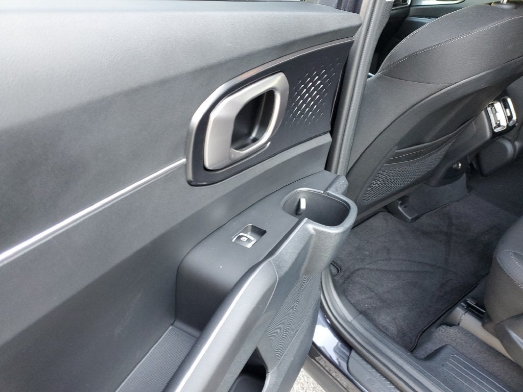 2025 Kia Sorento LX