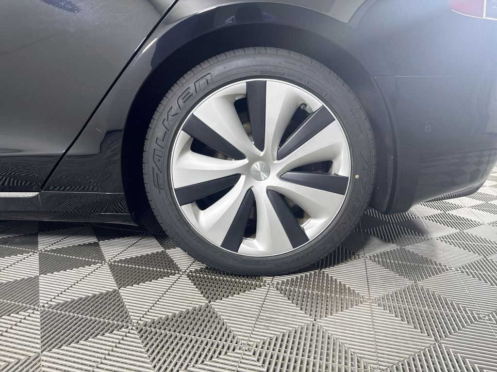 2020 Tesla Model S Long Range