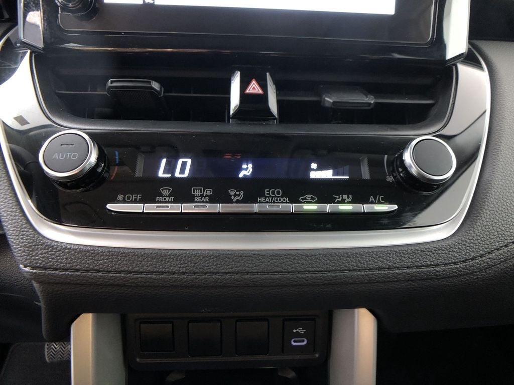 2025 Toyota Corolla Cross LE