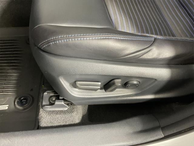 2023 Toyota Corolla Cross Hybrid XSE