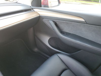 2025 Tesla Model Y Long Range