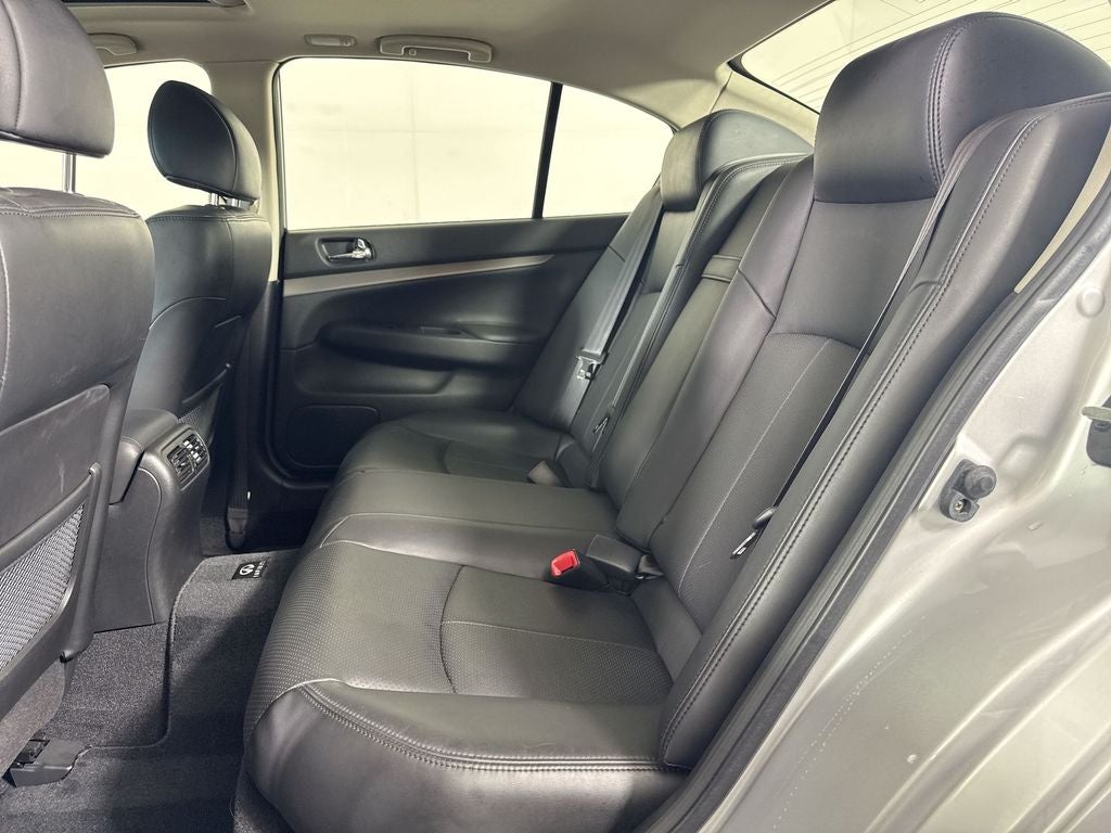 2013 INFINITI G37 X