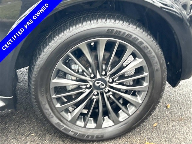 2024 INFINITI QX80 Premium Select
