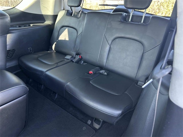 2023 INFINITI QX80 LUXE