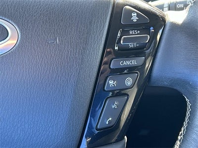 2023 INFINITI QX80 LUXE