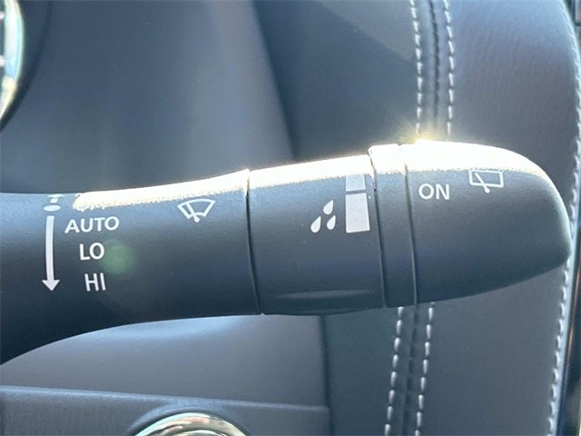 2023 INFINITI QX80 LUXE