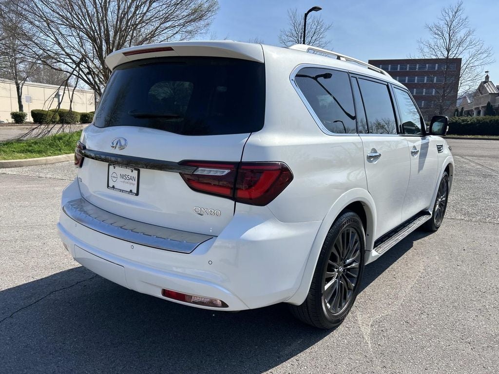 2022 INFINITI QX80 Premium Select