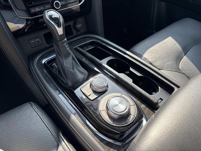 2021 INFINITI QX80 LUXE