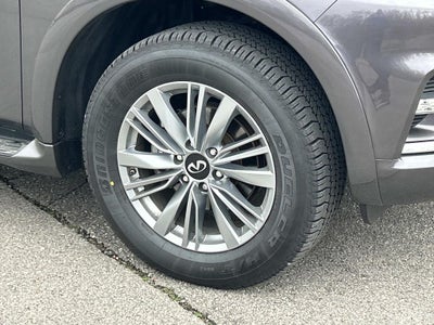 2024 INFINITI QX80 LUXE