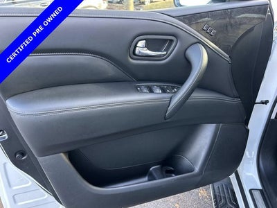 2024 INFINITI QX80 LUXE