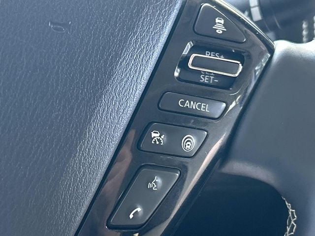 2022 INFINITI QX80 Premium Select