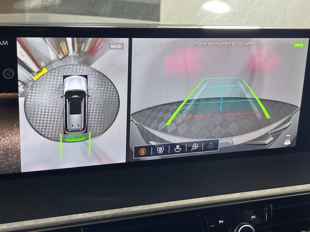 2025 INFINITI QX80 SENSORY