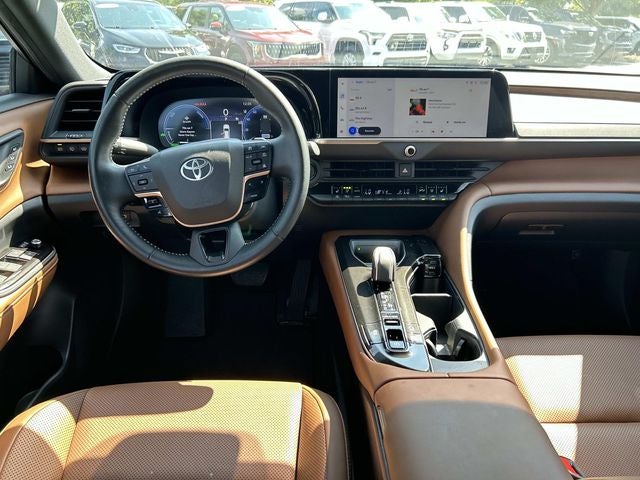 2025 Toyota Crown Signia XLE