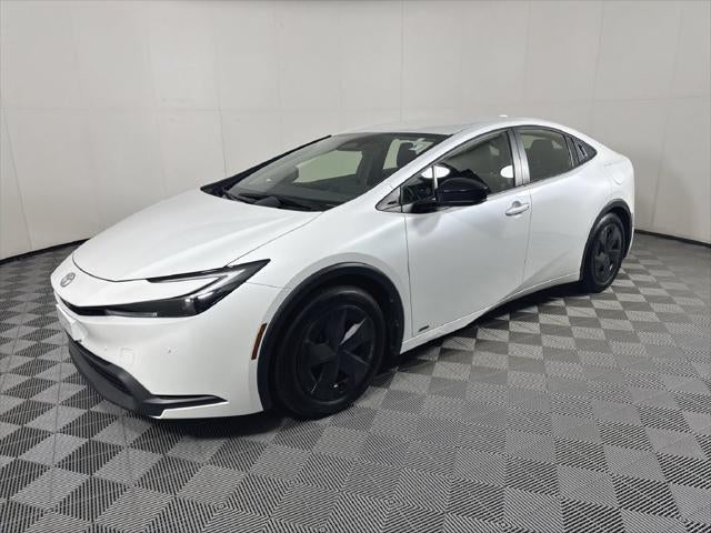 2025 Toyota Prius LE