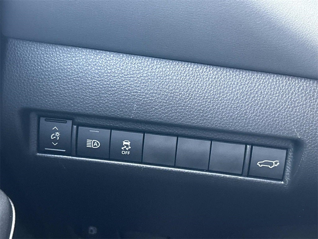 2023 Toyota Venza LE