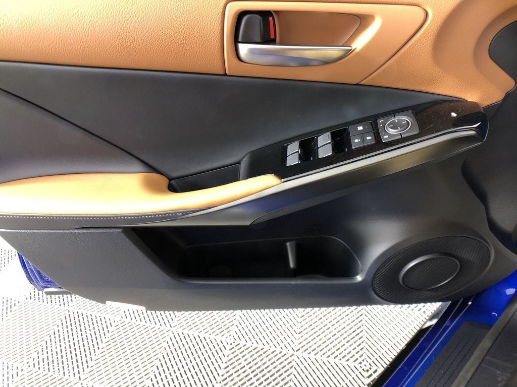 2025 Lexus IS 350 F SPORT Design