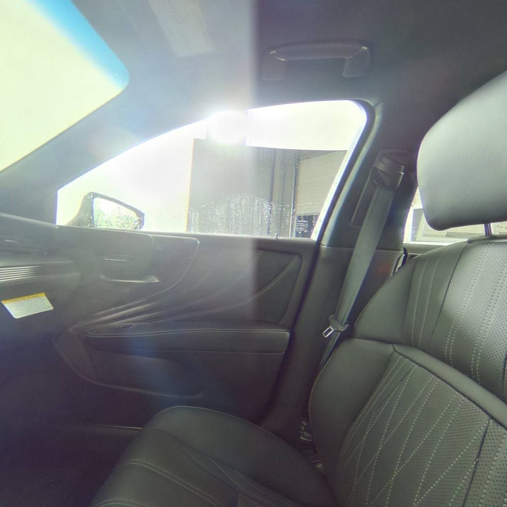 2023 Lexus LS 500